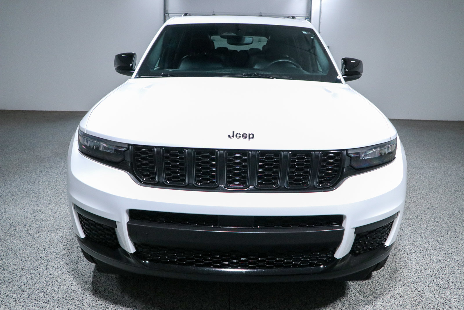Used 2023 Jeep Grand Cherokee L Laredo AWD/4WD image 4