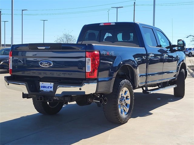 Used 2019 Ford F250 Lariat w/ Chrome Package image 4