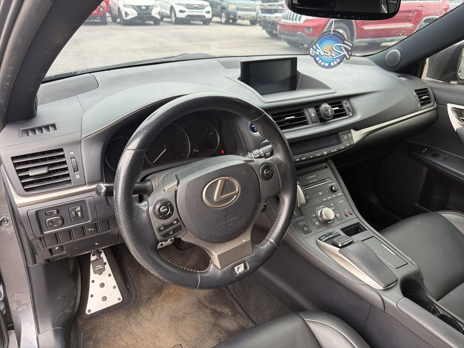 Used 2015 Lexus CT 200h w/ Navigation Package FWD image 8