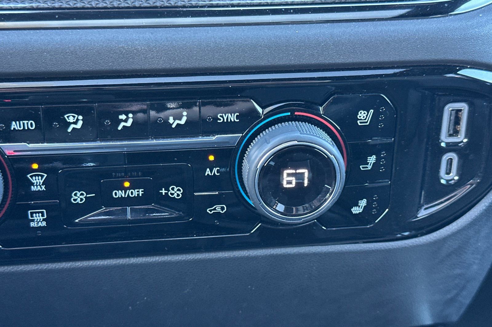 Certified 2023 Chevrolet Silverado 1500 ZR2 w/ Technology Package image 30