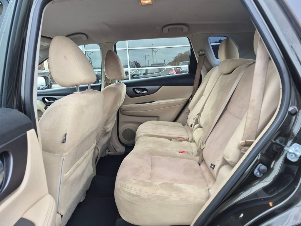 Used 2016 Nissan Rogue S image 11