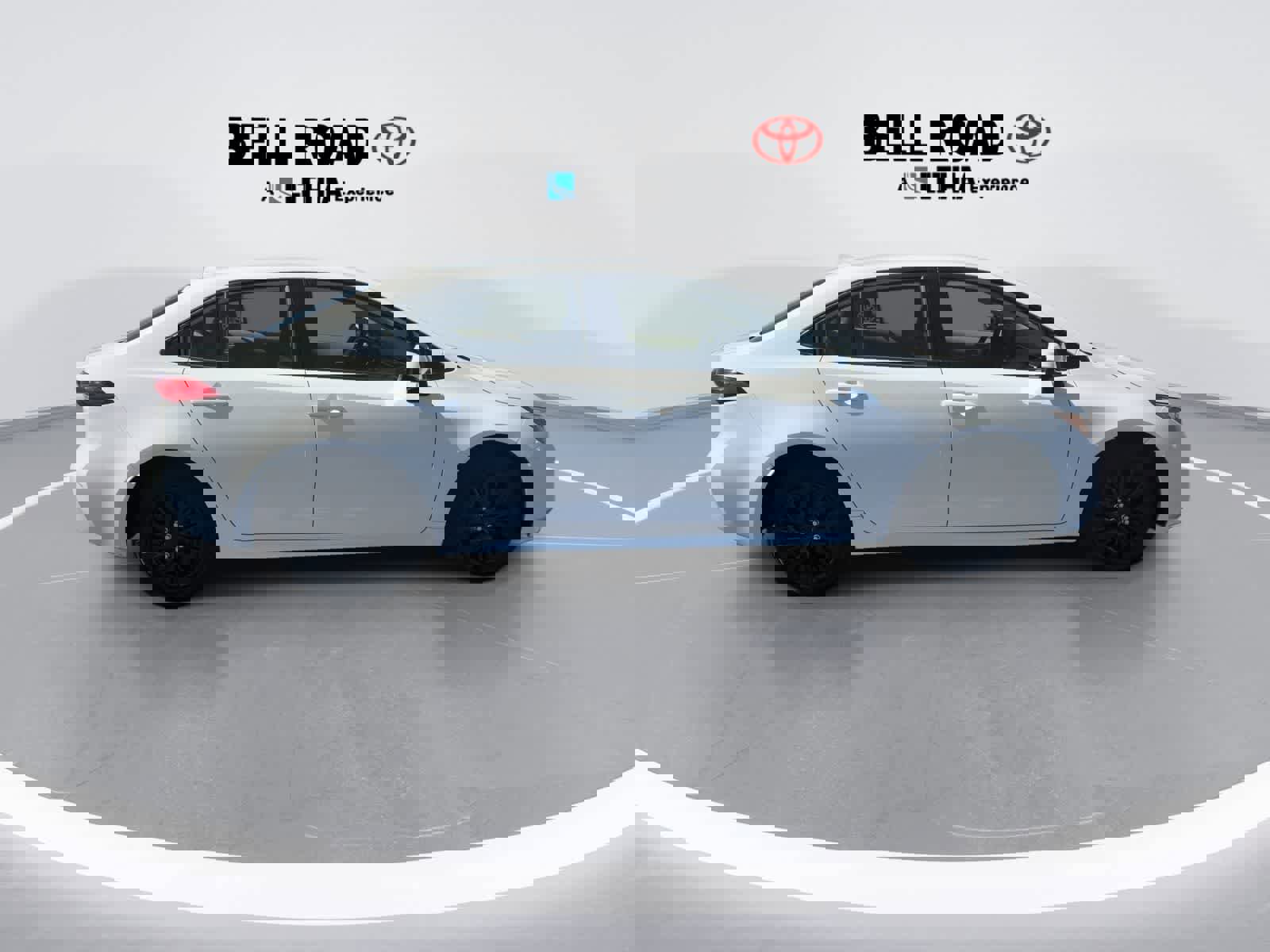 Used 2024 Toyota Corolla LE image 9