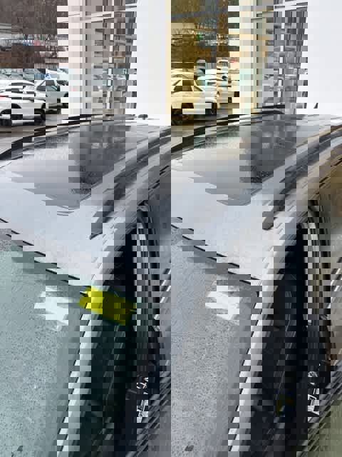 Certified 2023 Volkswagen Atlas SE image 12