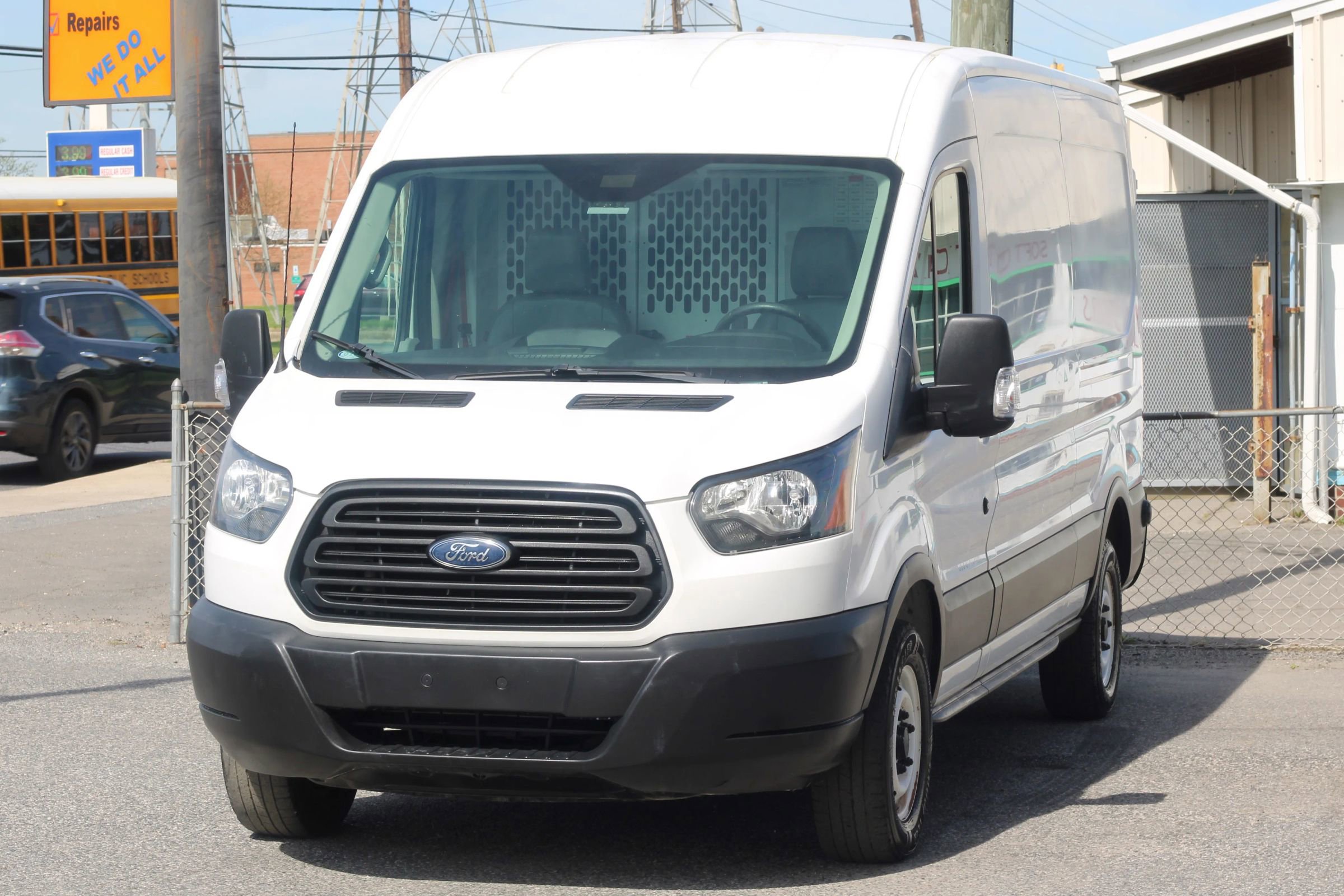 Used 2019 Ford Transit 150 148 Medium Roof image 3