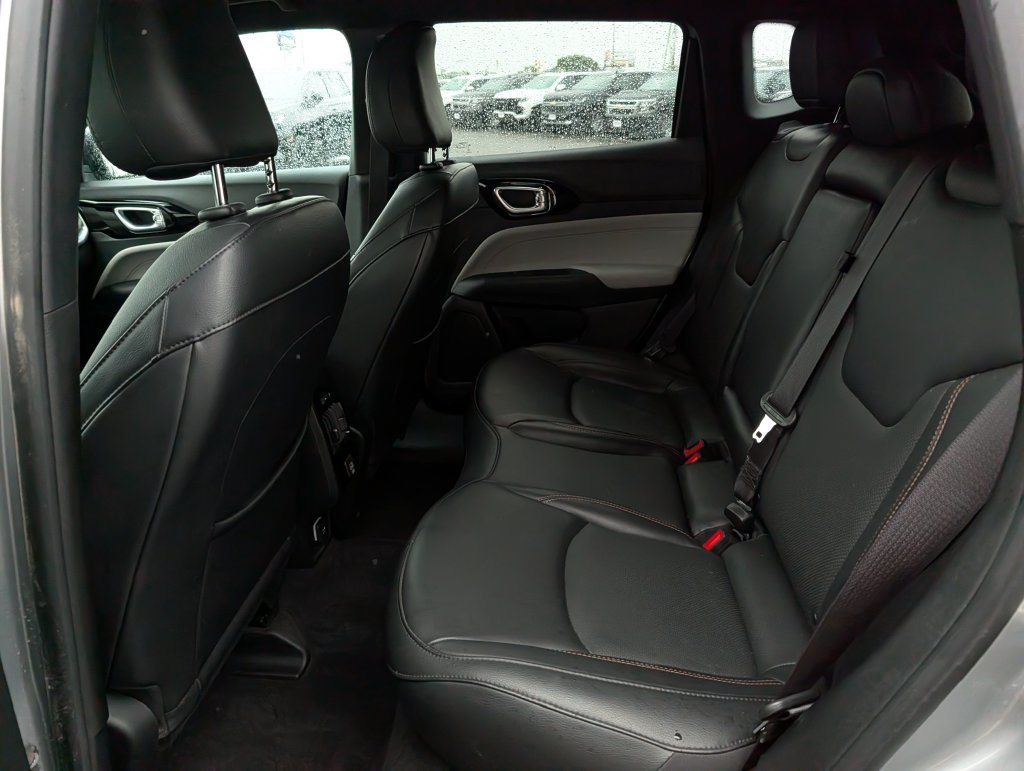 Used 2023 Jeep Compass Limited AWD/4WD image 16