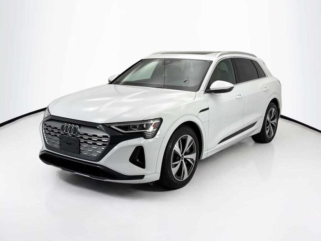 Used 2024 Audi Q8 e-tron Premium AWD/4WD image 1