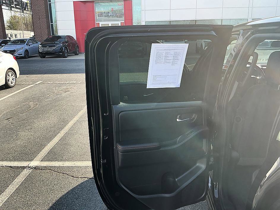 Certified 2025 Nissan Frontier PRO-4X image 21