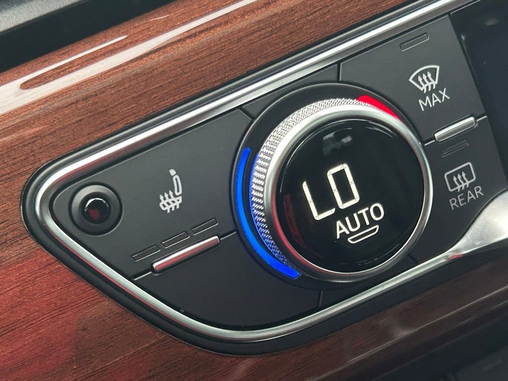 Used 2023 Audi A4 2.0T Premium w/ Convenience Package image 32