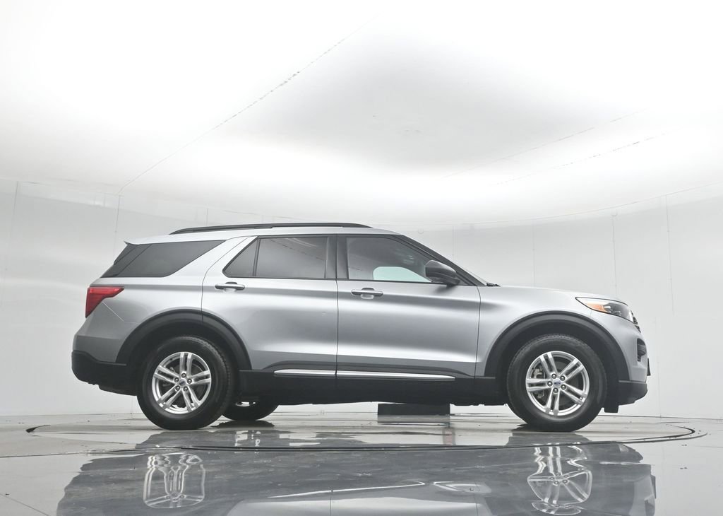 Certified 2023 Ford Explorer XLT image 53