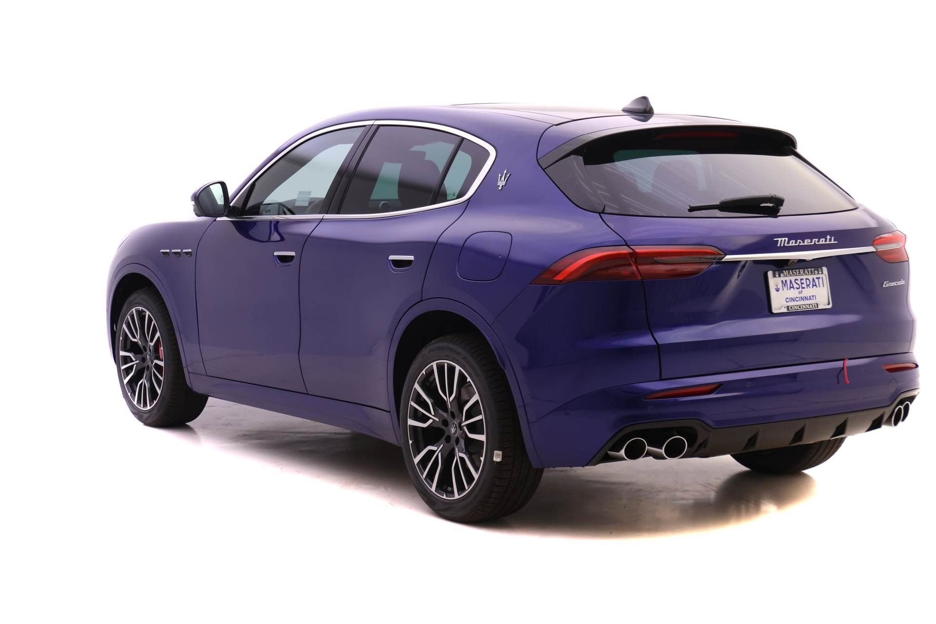 New 2025 Maserati Grecale GT image 5