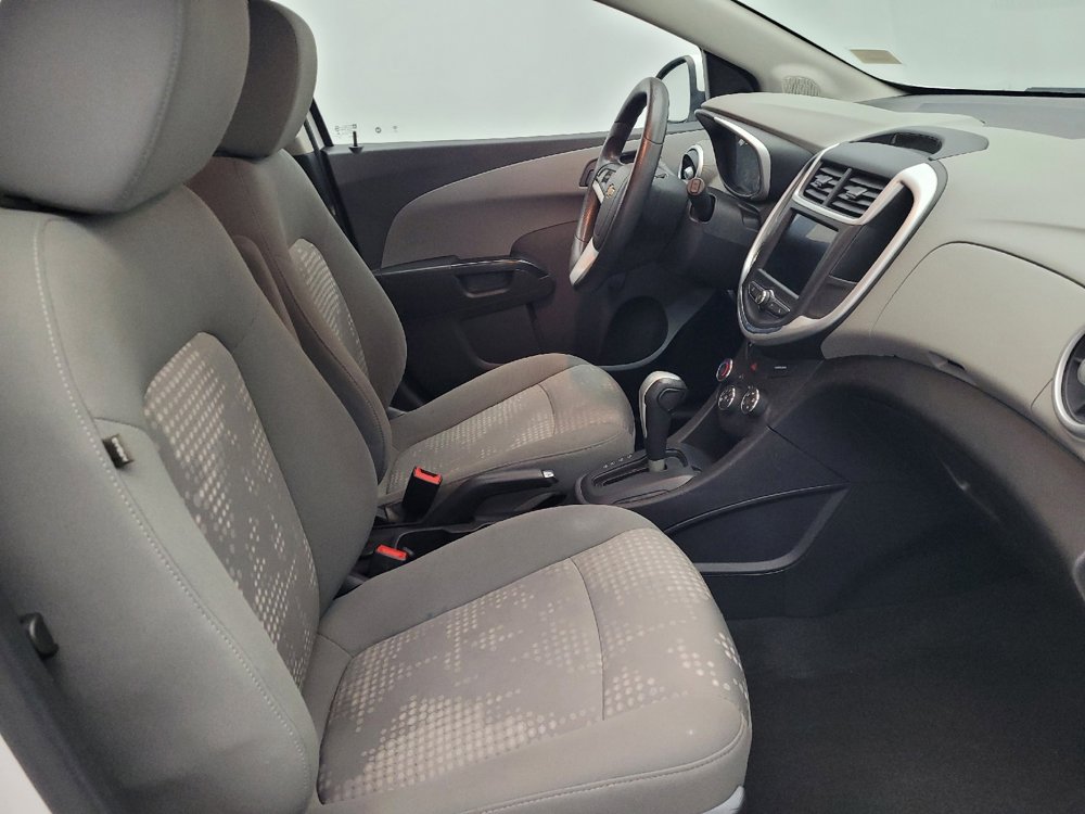 Used 2020 Chevrolet Sonic LT image 21
