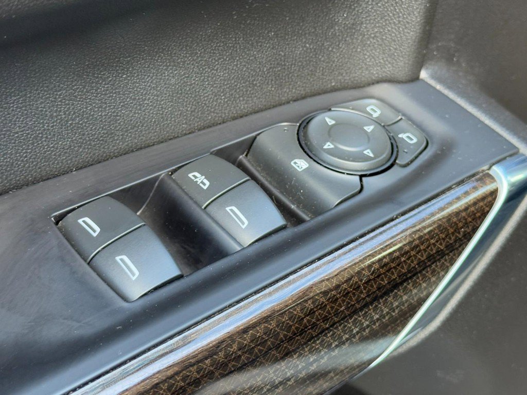 Used 2020 Chevrolet Silverado 1500 LT w/ All-Star Edition image 21