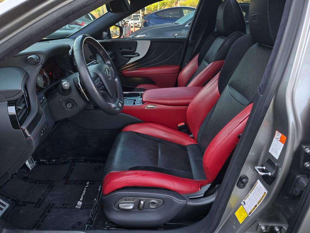 Used 2021 Lexus LS 500 F Sport w/ Accessory Package (Z1) image 19