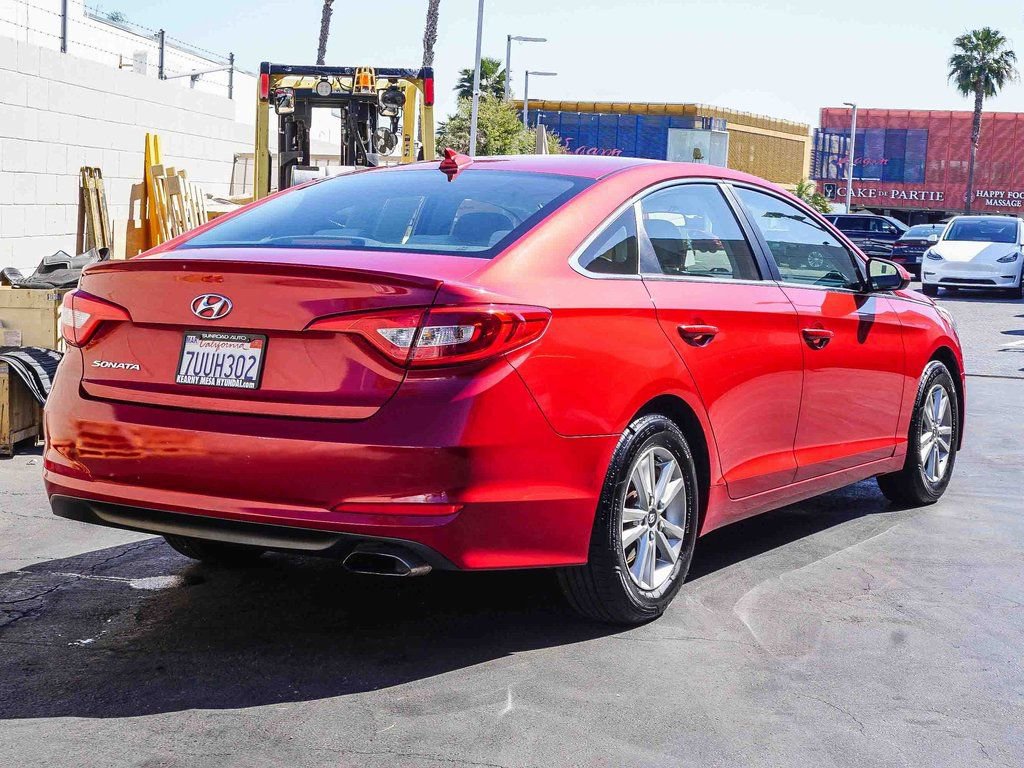 Used 2017 Hyundai Sonata SE image 6