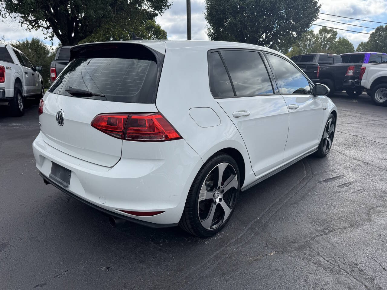 Used 2015 Volkswagen GTI S FWD image 6