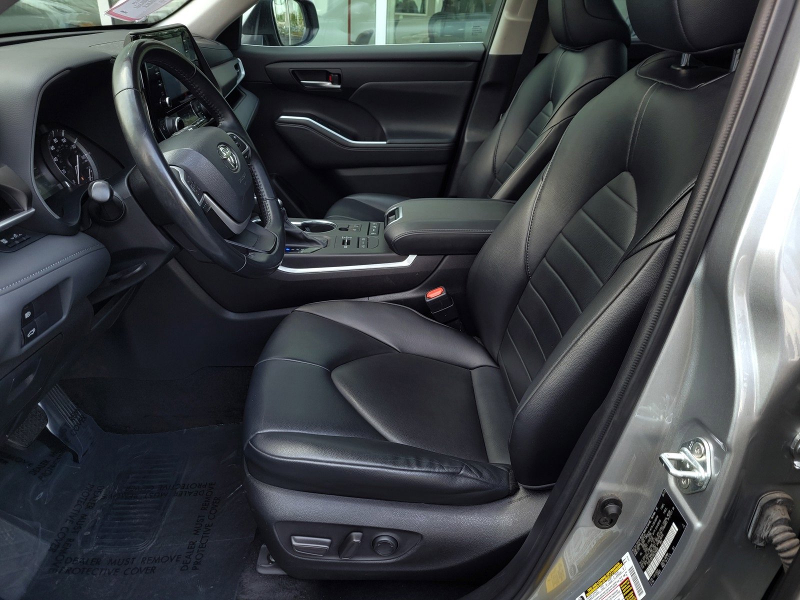 Certified 2022 Toyota Highlander XLE image 16