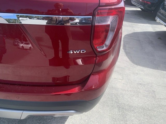 Used 2017 Ford Explorer Limited image 6