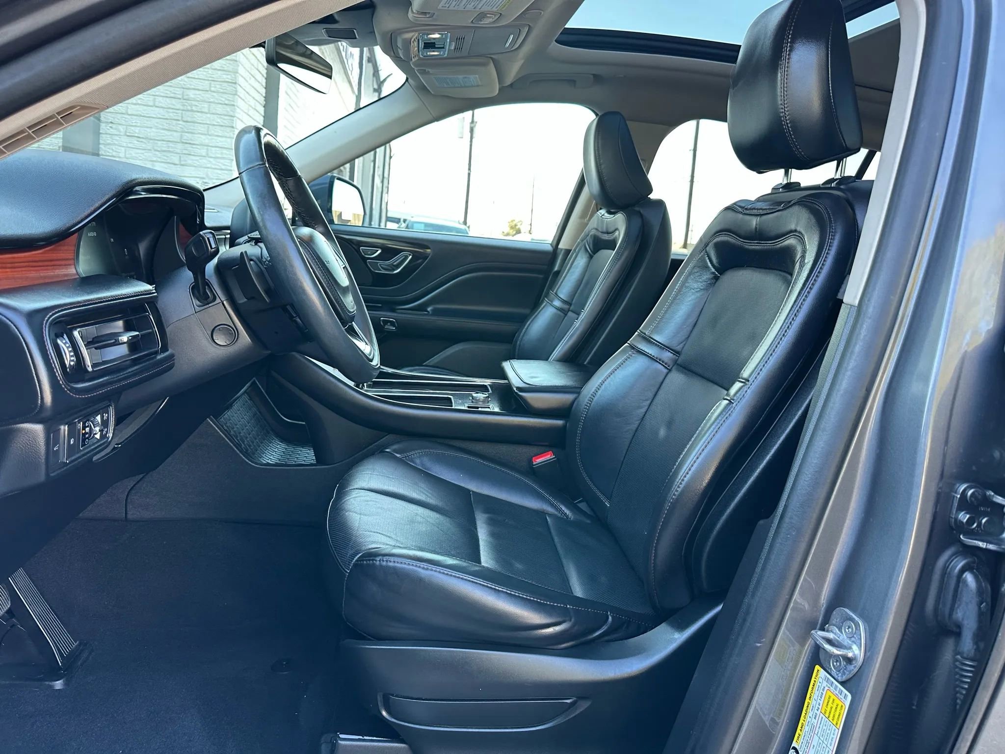 Used 2021 Lincoln Aviator Reserve w/ Equipment Group 208A image 15