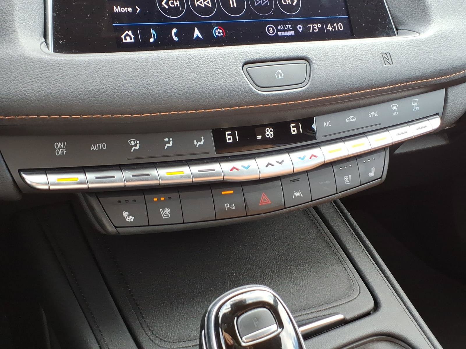 Used 2021 Cadillac XT4 Premium Luxury AWD/4WD image 18