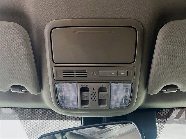 Used 2018 Honda Pilot Touring image 19