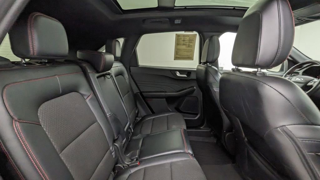 Certified 2023 Ford Escape ST-Line w/ Tech Pack #1 image 36