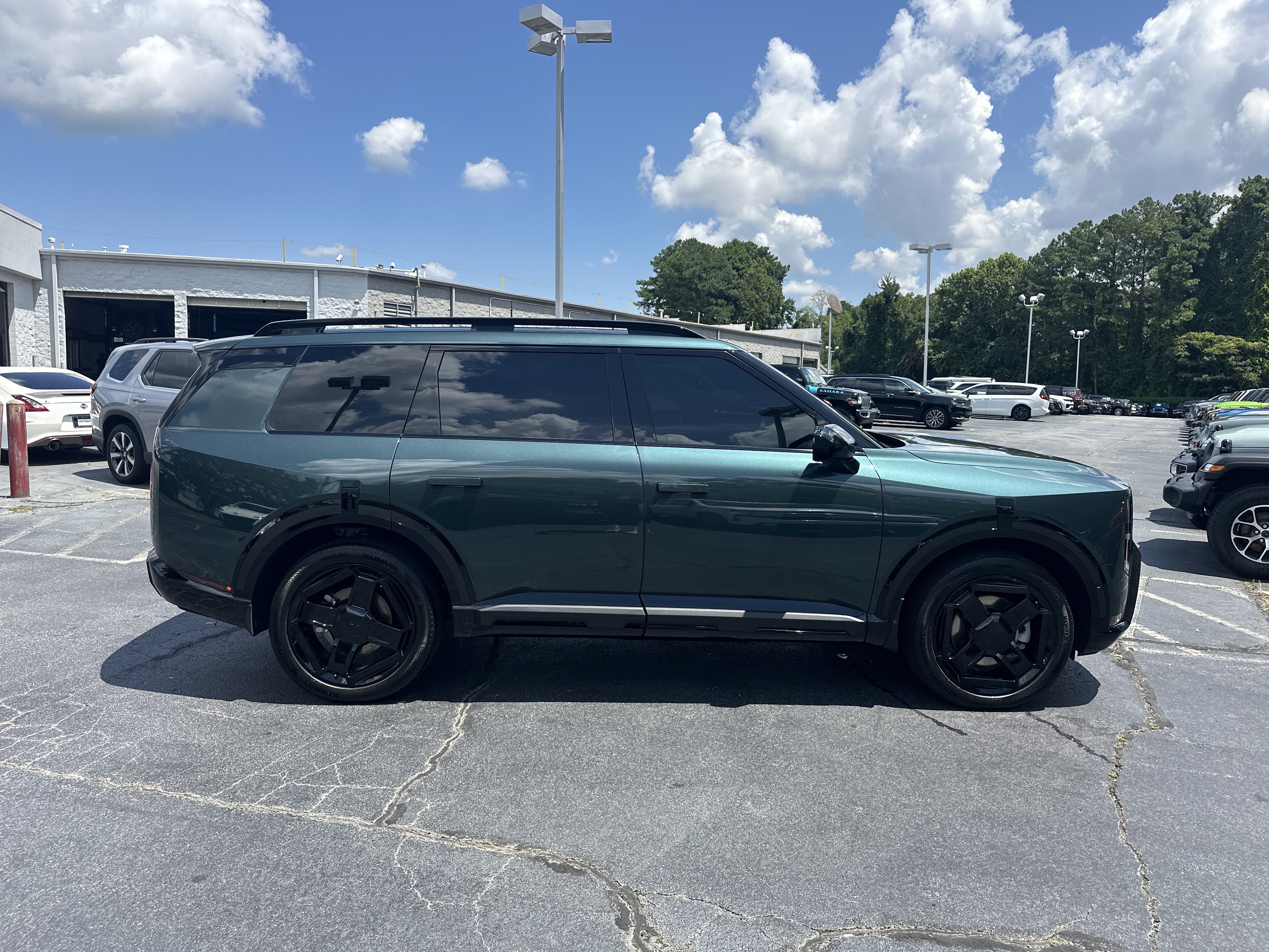 Used 2027 Kia Telluride X-Line SX Prestige w/ Towing Package AWD/4WD image 10