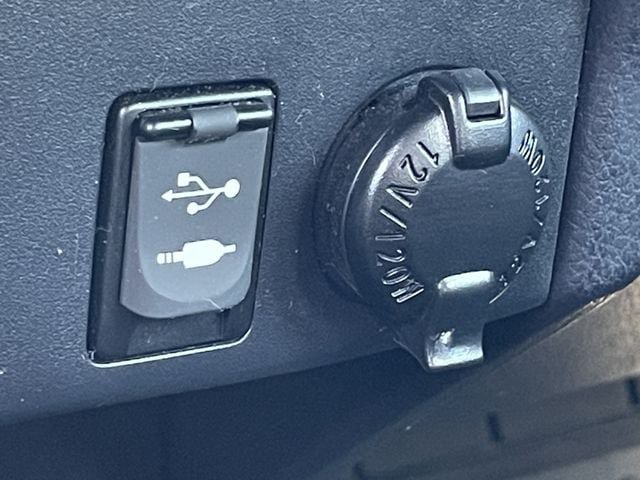 Used 2016 Toyota RAV4 LE FWD image 20
