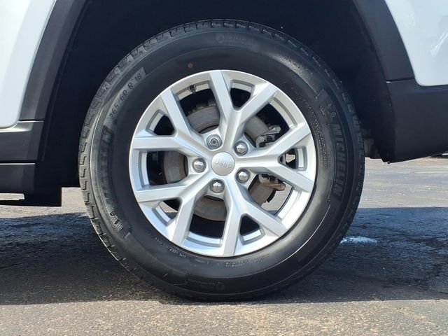 Certified 2023 Jeep Grand Cherokee Limited image 9