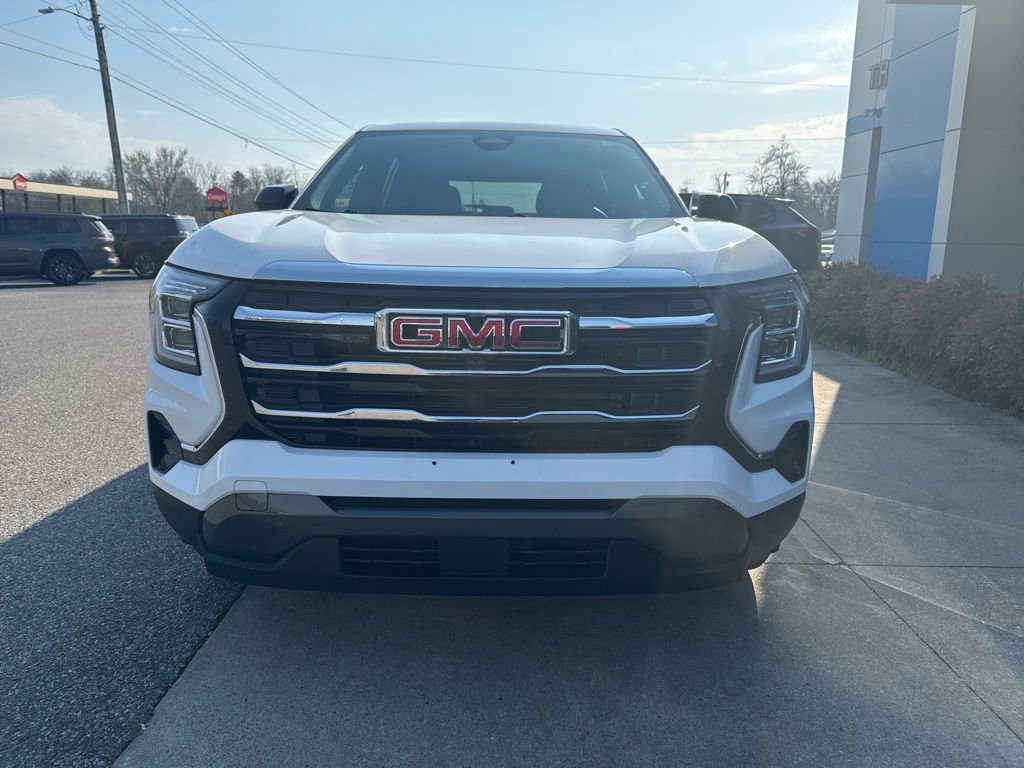 Used 2026 GMC Terrain Elevation image 3