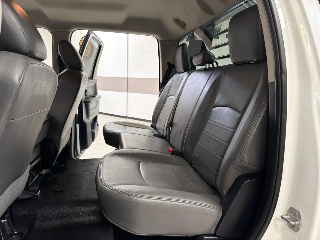 Used 2014 RAM 3500 Tradesman w/ Chrome Appearance Group AWD/4WD image 29