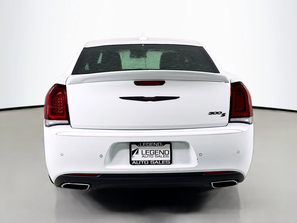 Used 2021 Chrysler 300 S w/ S Model Appearance Package RWD image 7