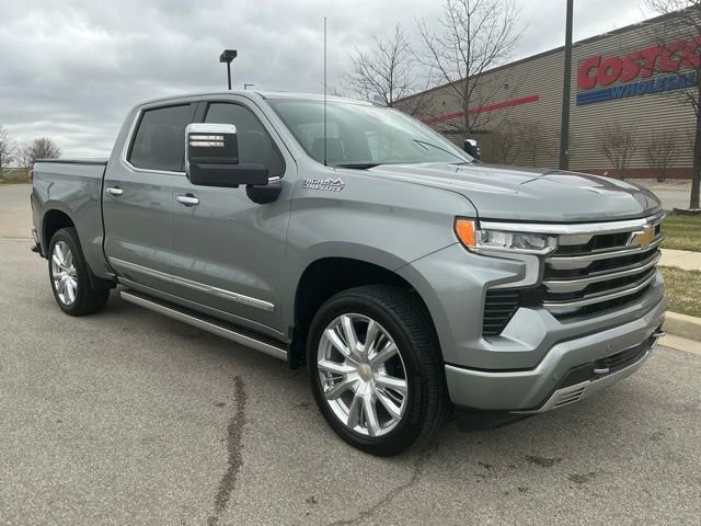 Used 2024 Chevrolet Silverado 1500 High Country w/ High Country Premium Package image 2
