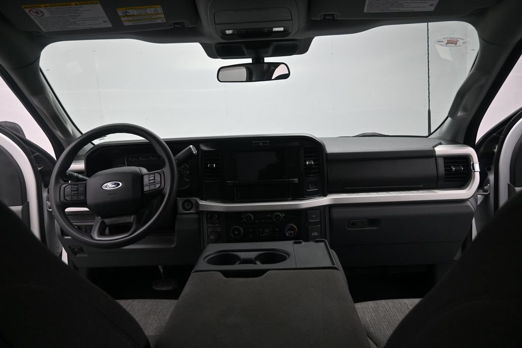 Used 2025 Ford F350 XLT AWD/4WD image 34