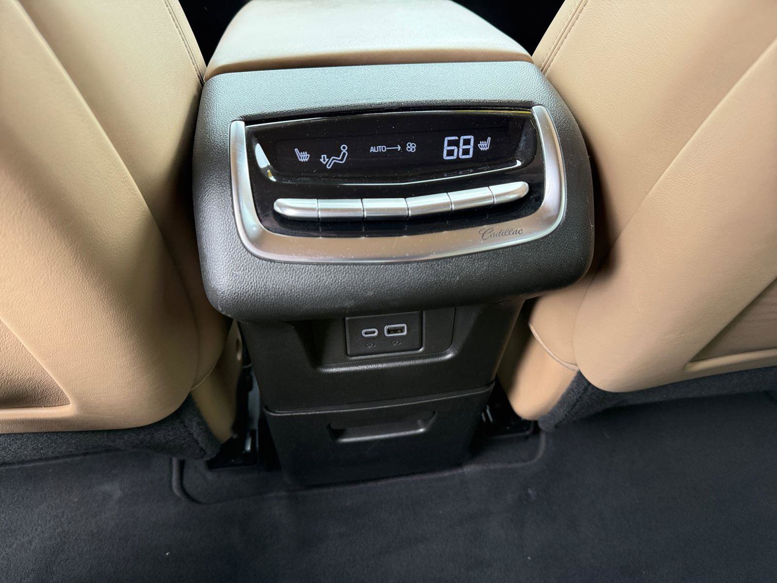 Certified 2024 Cadillac XT6 Premium Luxury w/ Platinum Package AWD/4WD image 14