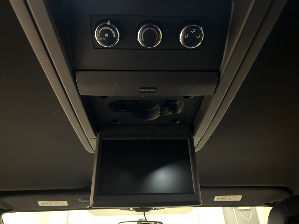 Used 2016 Dodge Grand Caravan SXT image 27