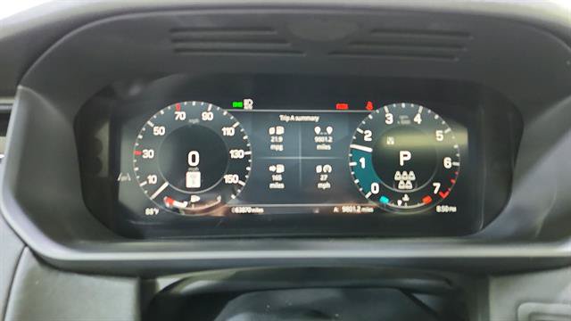 Used 2024 Land Rover Discovery S AWD/4WD image 14