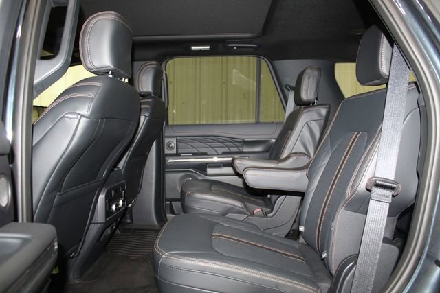 Used 2023 Ford Expedition Platinum RWD image 21