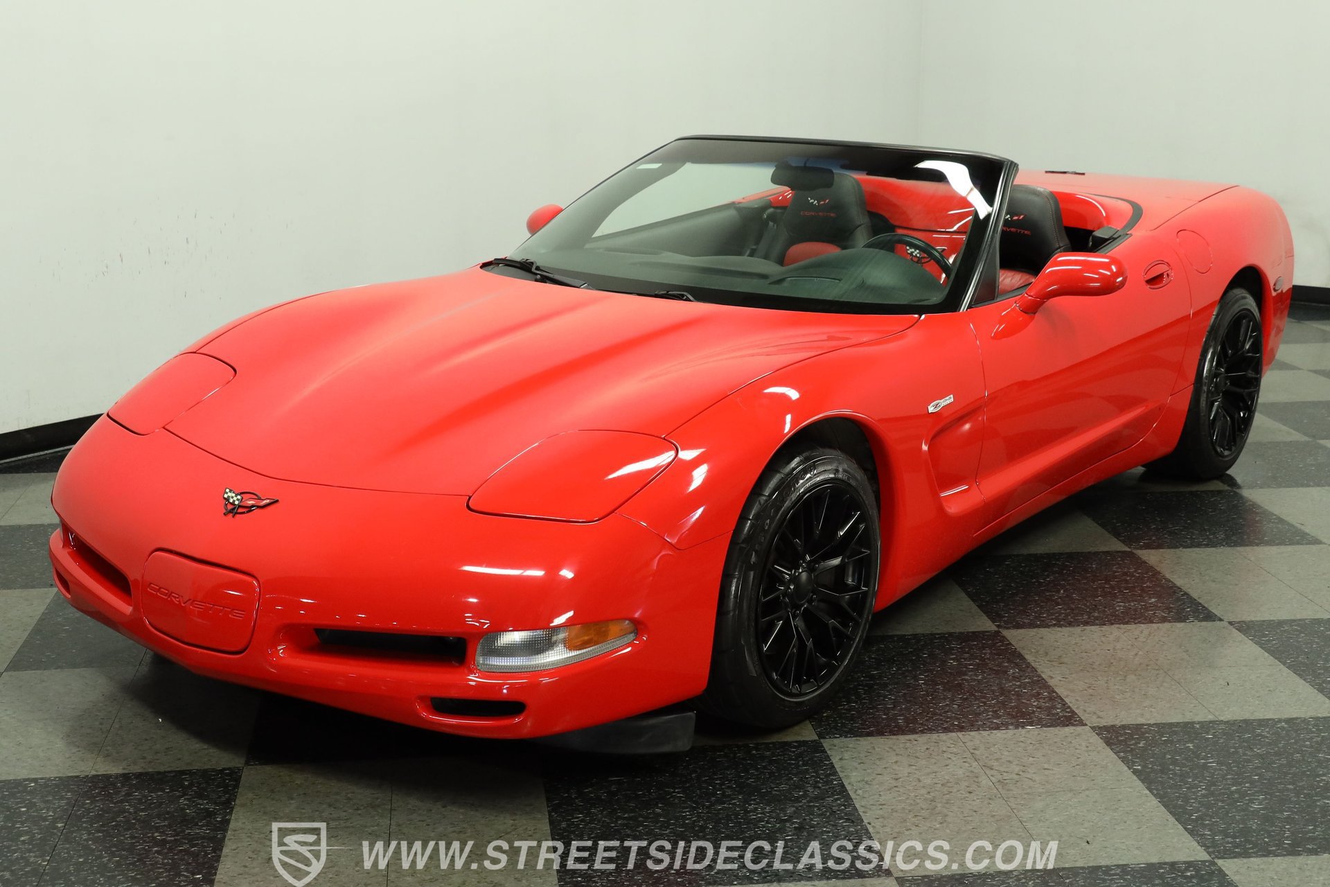 Used 1999 Chevrolet Corvette Coupe w/ Memory Pkg RWD image 18