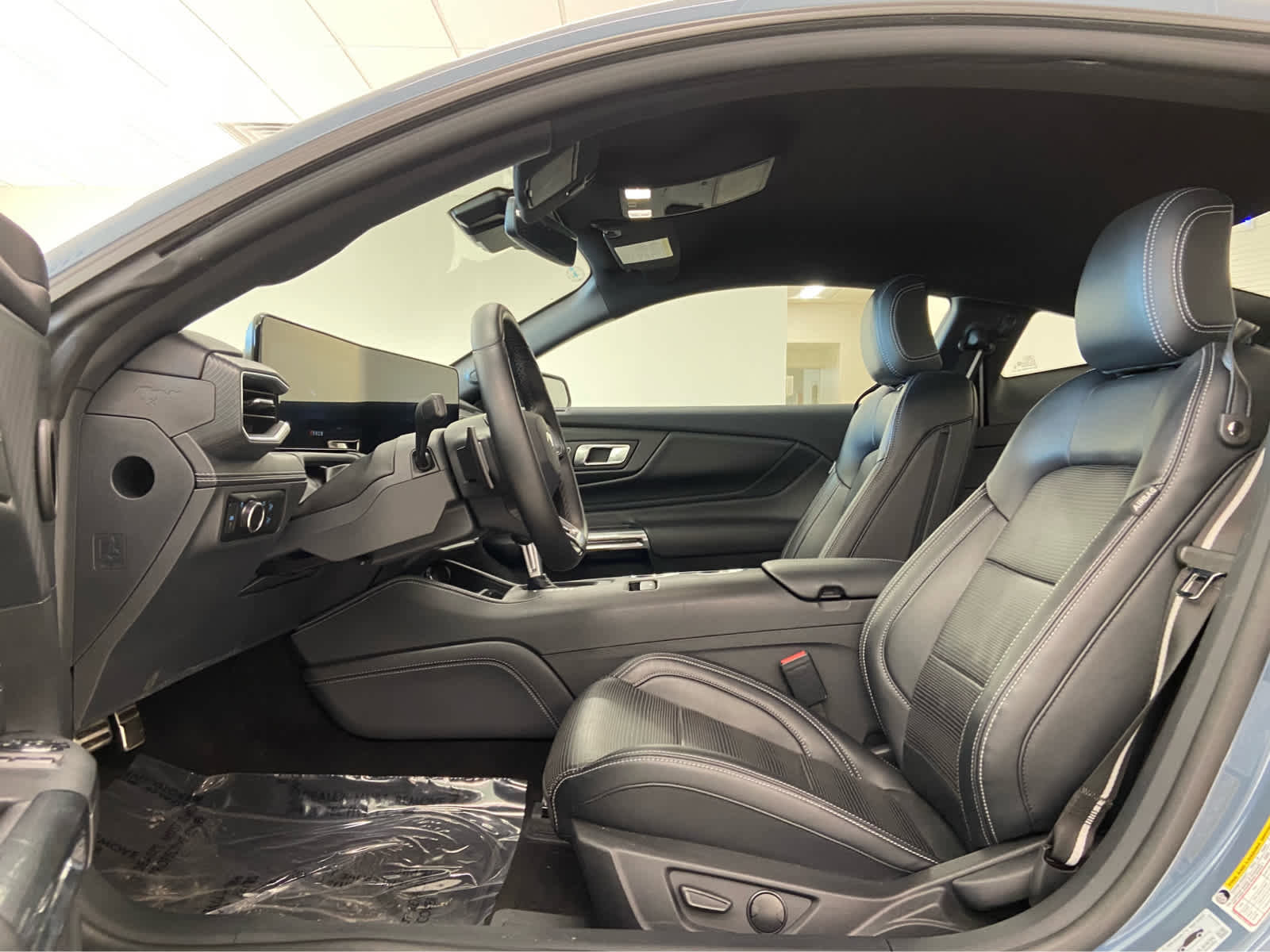 Used 2024 Ford Mustang GT Premium image 16