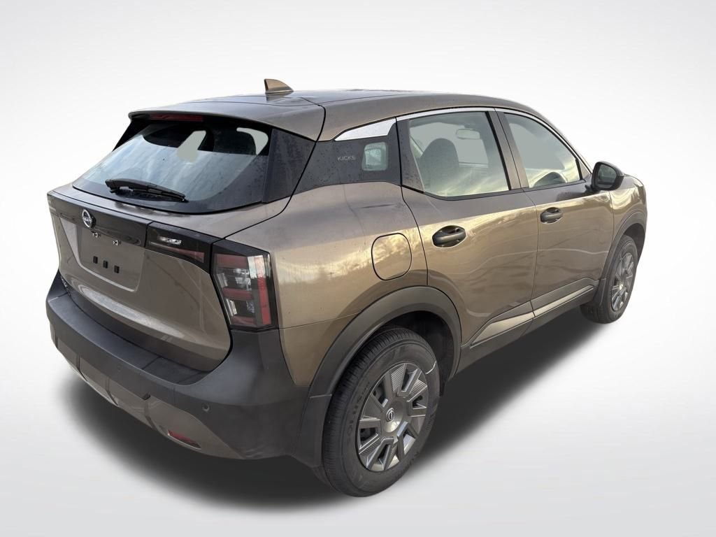 Used 2025 Nissan Kicks S image 6