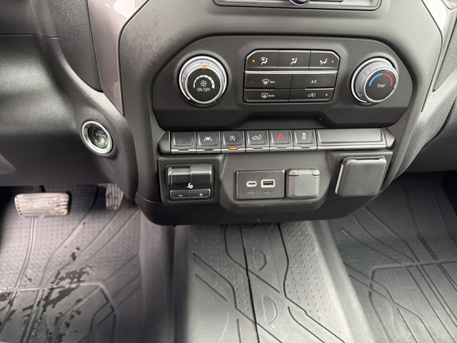 Used 2025 Chevrolet Silverado 1500 Custom image 23