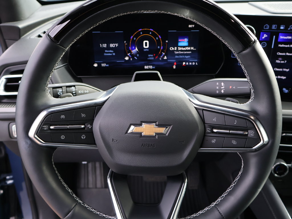 Used 2025 Chevrolet Traverse LT w/ Enhanced Driving Package FWD image 30
