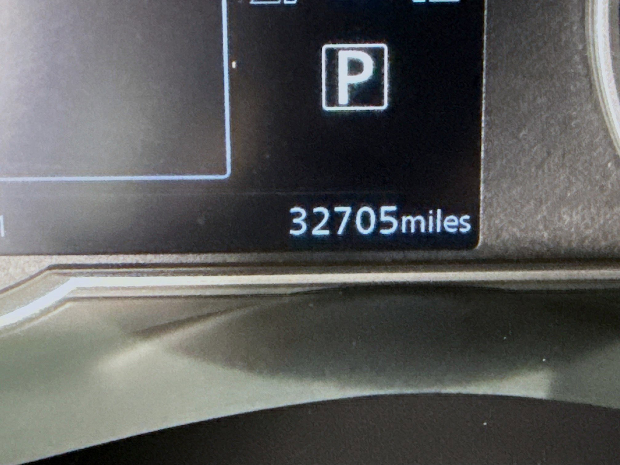 Used 2024 Nissan Versa SV w/ Trunk Package image 16