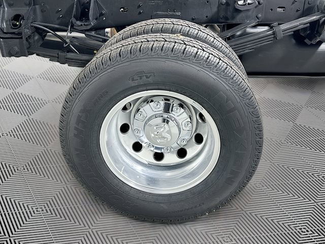 New 2026 RAM 3500 Tradesman w/ Chrome Appearance Group image 16