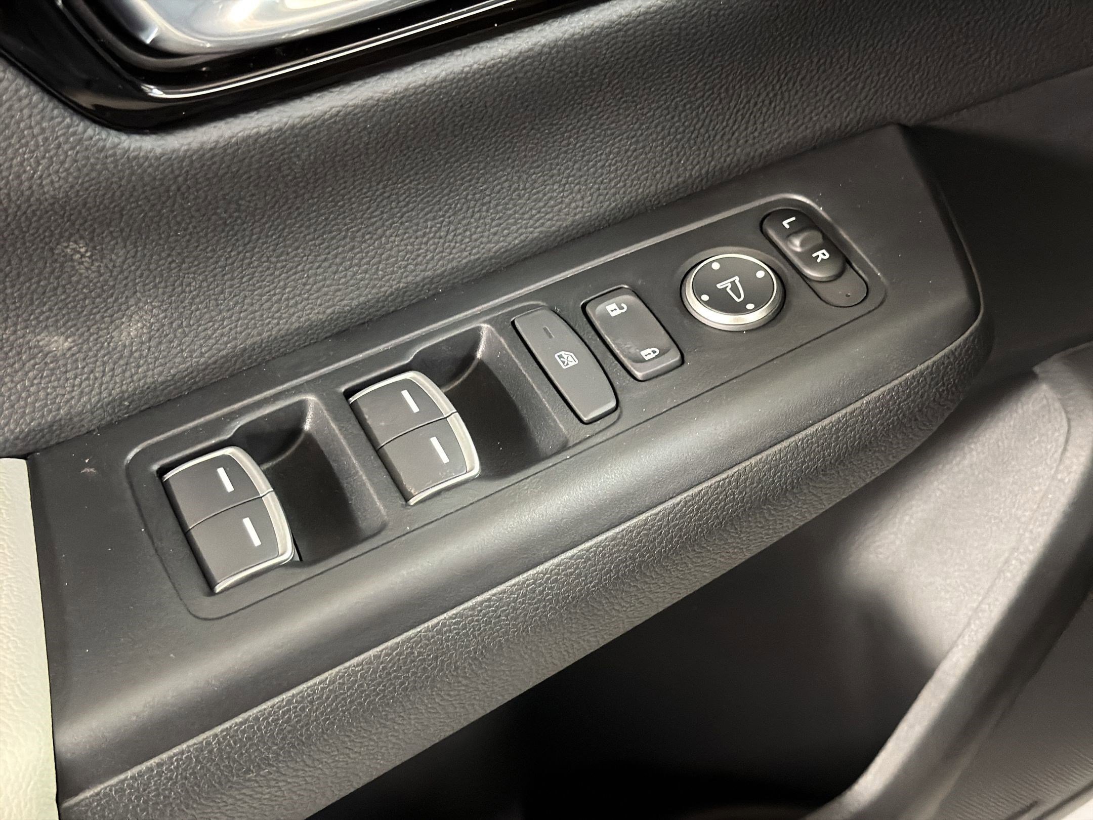 New 2026 Honda CR-V EX-L image 13