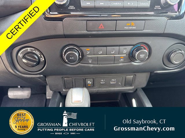 Used 2022 Nissan Frontier SV w/ Technology Package AWD/4WD image 14