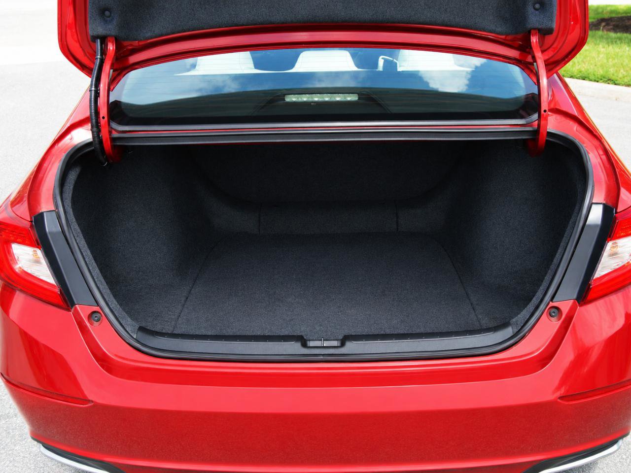 Used 2019 Honda Accord LX image 14