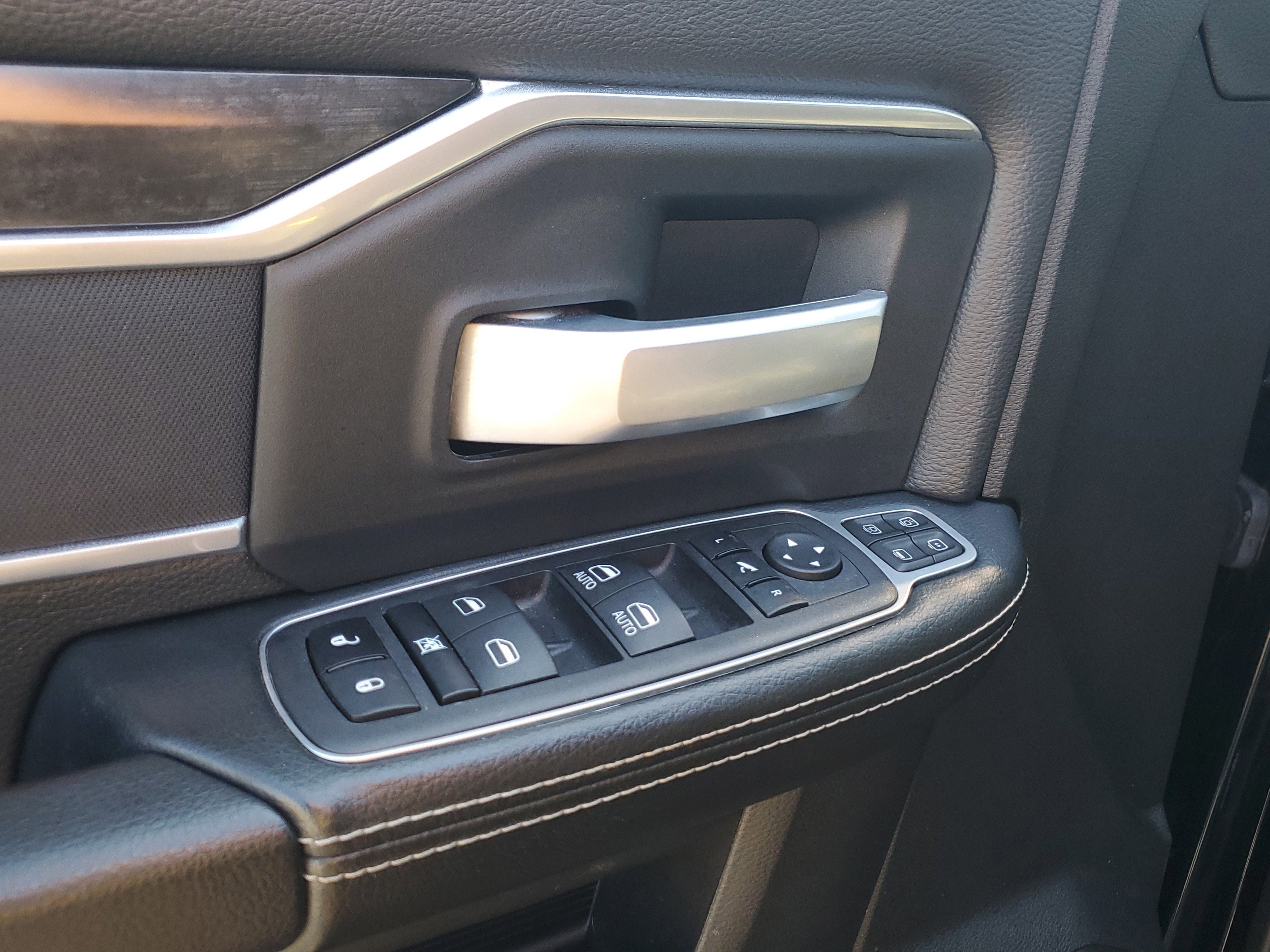 Used 2024 RAM 2500 Big Horn w/ Night Edition image 19