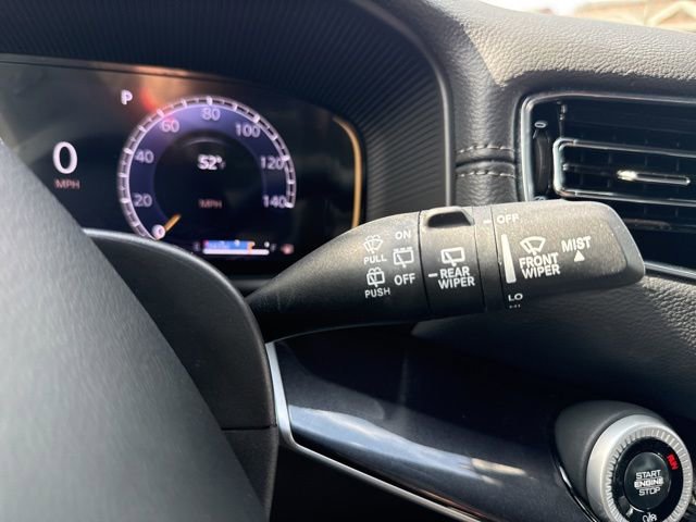 Used 2024 Jeep Wagoneer 4WD image 26