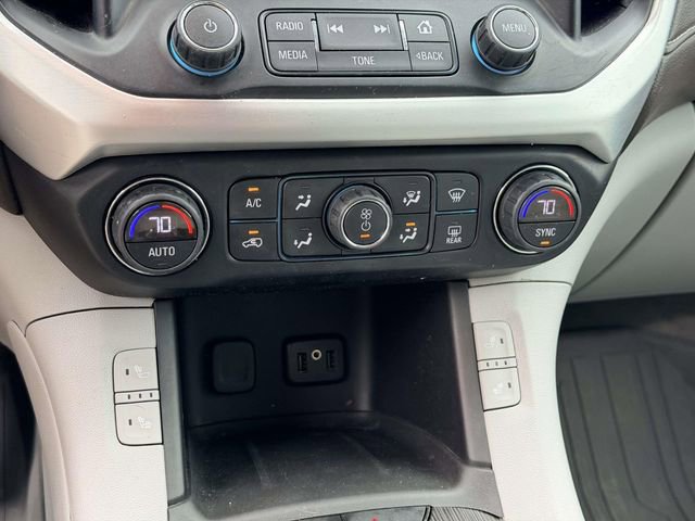 Used 2019 GMC Acadia SLT image 21